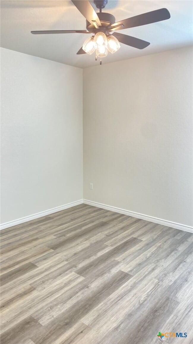 Building Photo - 101 Leon Ln