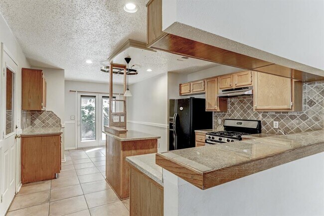 Foto del edificio - 17207 Kettle Creek Dr