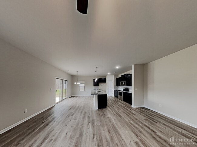 Building Photo - 130 Spring Knoll Dr