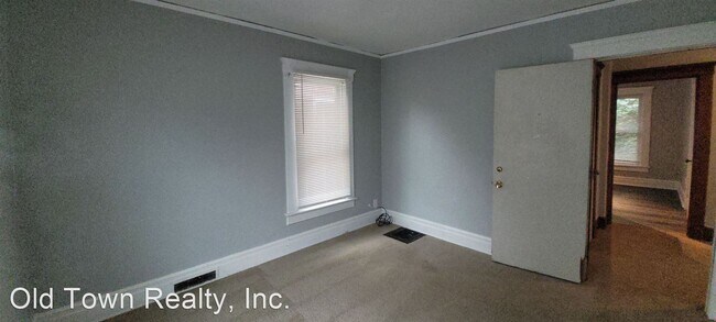 Building Photo - 7 br, 2 bath House - 406 East Jefferson