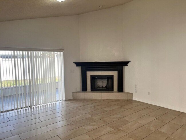 Building Photo - 5721 Rywood Dr