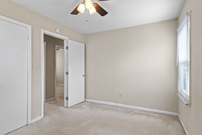Building Photo - 503 Woodfin Rd