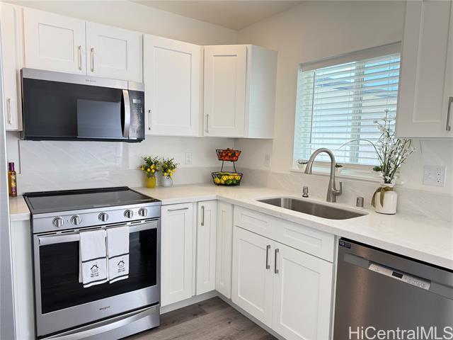 Building Photo - 527 Kaumakani St