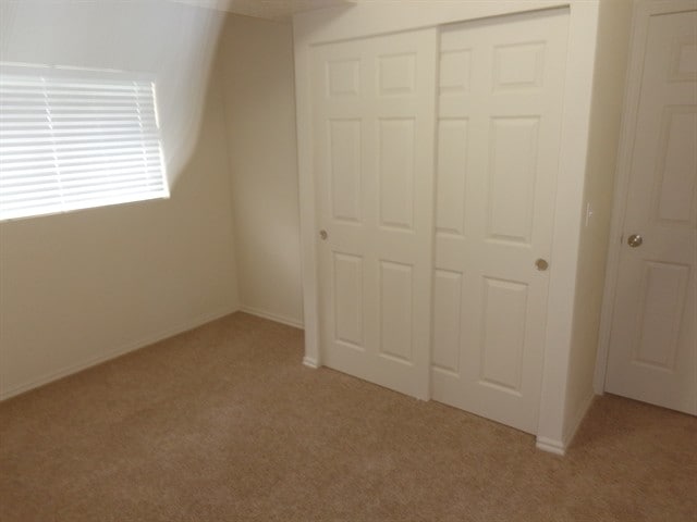 Building Photo - 1836 N Stallion Ln