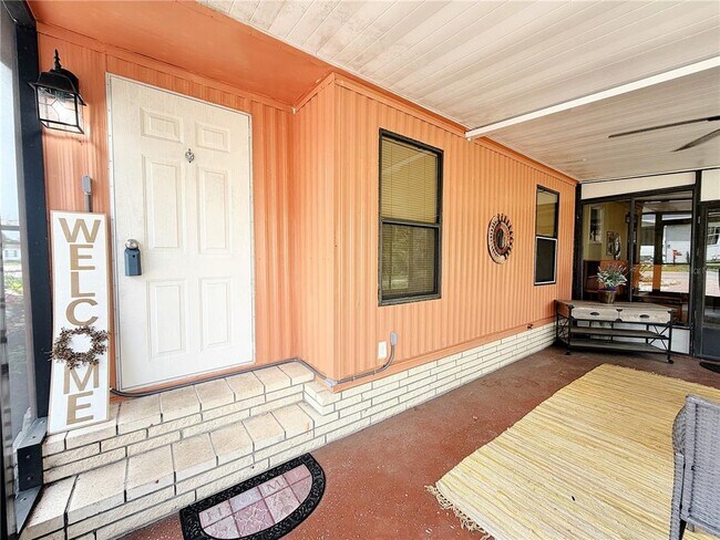 Foto del edificio - 7139 Alamanda Blvd W
