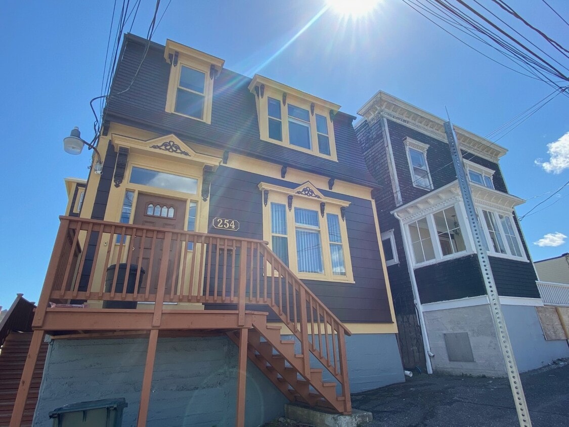 Photo du bâtiment - 254 Britain St