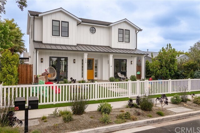 Building Photo - 175 Costa Mesa St