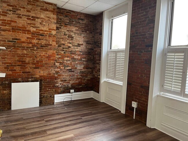 Foto del edificio - 2120 E Carson St