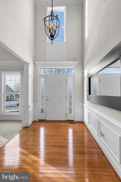 Foto del edificio - 9120 Laurel Highlands Place