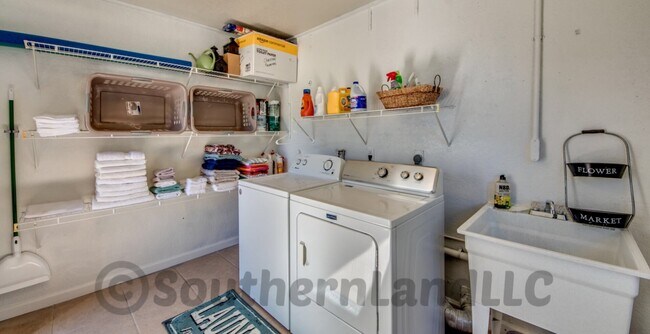 Foto del edificio - 11594 1st Ave