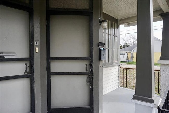 Building Photo - 8205 Nelson St