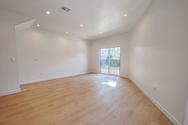 Foto del edificio - 13256 Kling St