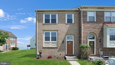 Building Photo - 1315 Riverwood Way