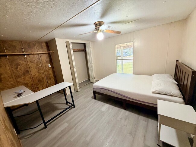 Building Photo - 13710 Brigadier Dr