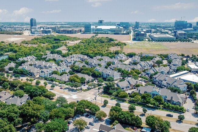 Foto del edificio - Legacy Estates at Frisco