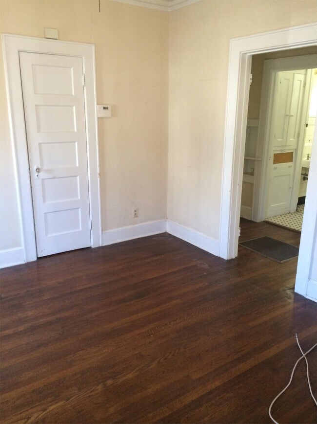 Foto del edificio - 1301 S McDonough St