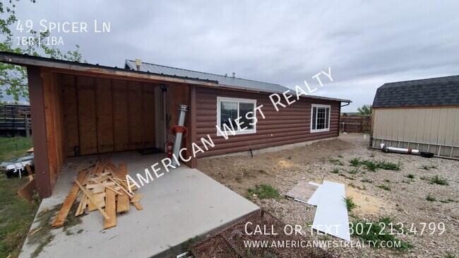 Foto del edificio - 49 Spicer Ln