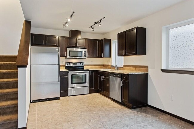 Building Photo - 1 bedroom in Seattle WA 98102