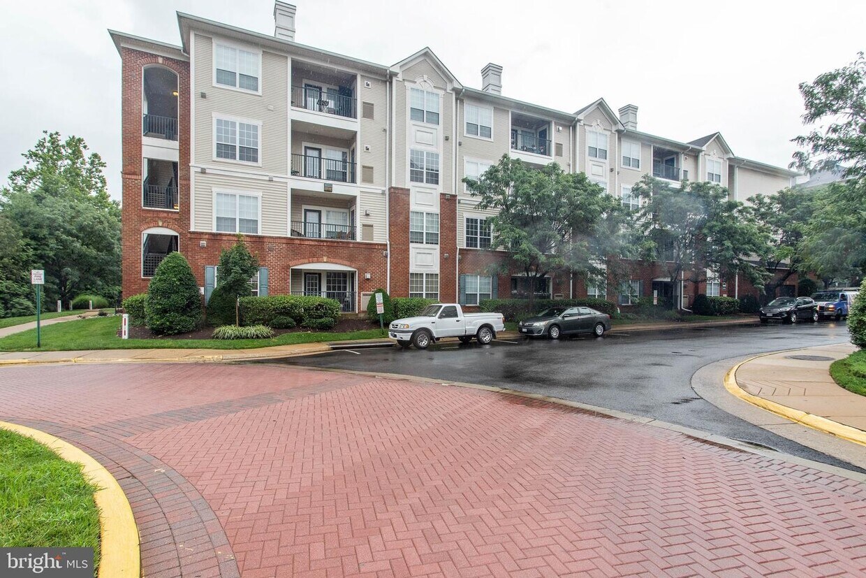 4860 Eisenhower Ave Unit 393, Alexandria, VA 22304 Apartment for Rent in Alexandria, VA