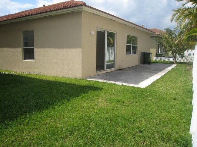 Building Photo - 2217 NE 41st Ave