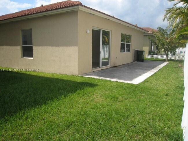 Foto del edificio - 2217 NE 41st Ave