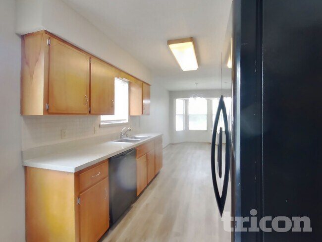 Foto del edificio - 10660 Squires Ct