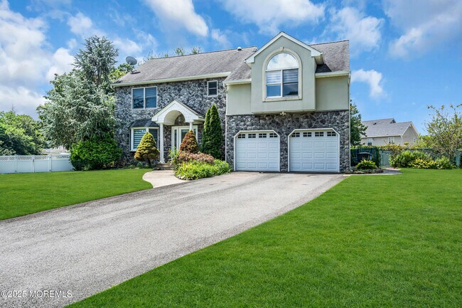 Foto del edificio - 219 Barnes Ln
