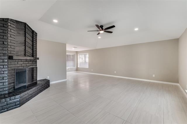 Foto del edificio - 2301 Stillmeadow Dr