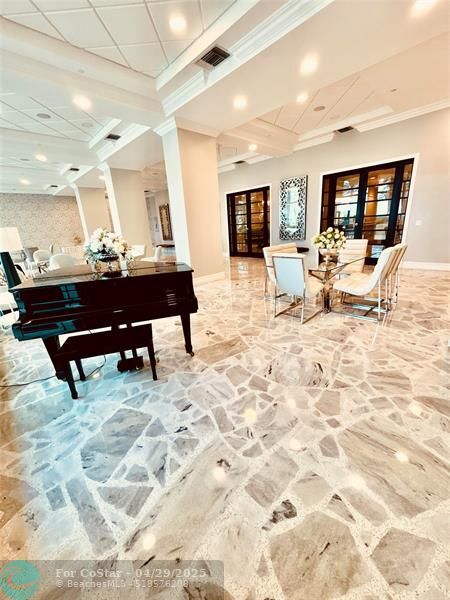 Building Photo - 2501 S Ocean Dr