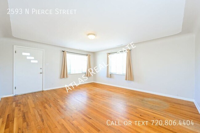 Foto del edificio - 2593 N Pierce Street
