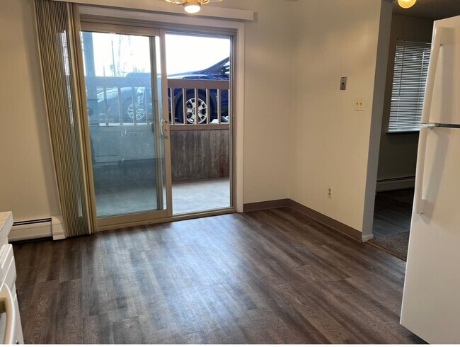 Photo - 2 bed/1 bath apartment