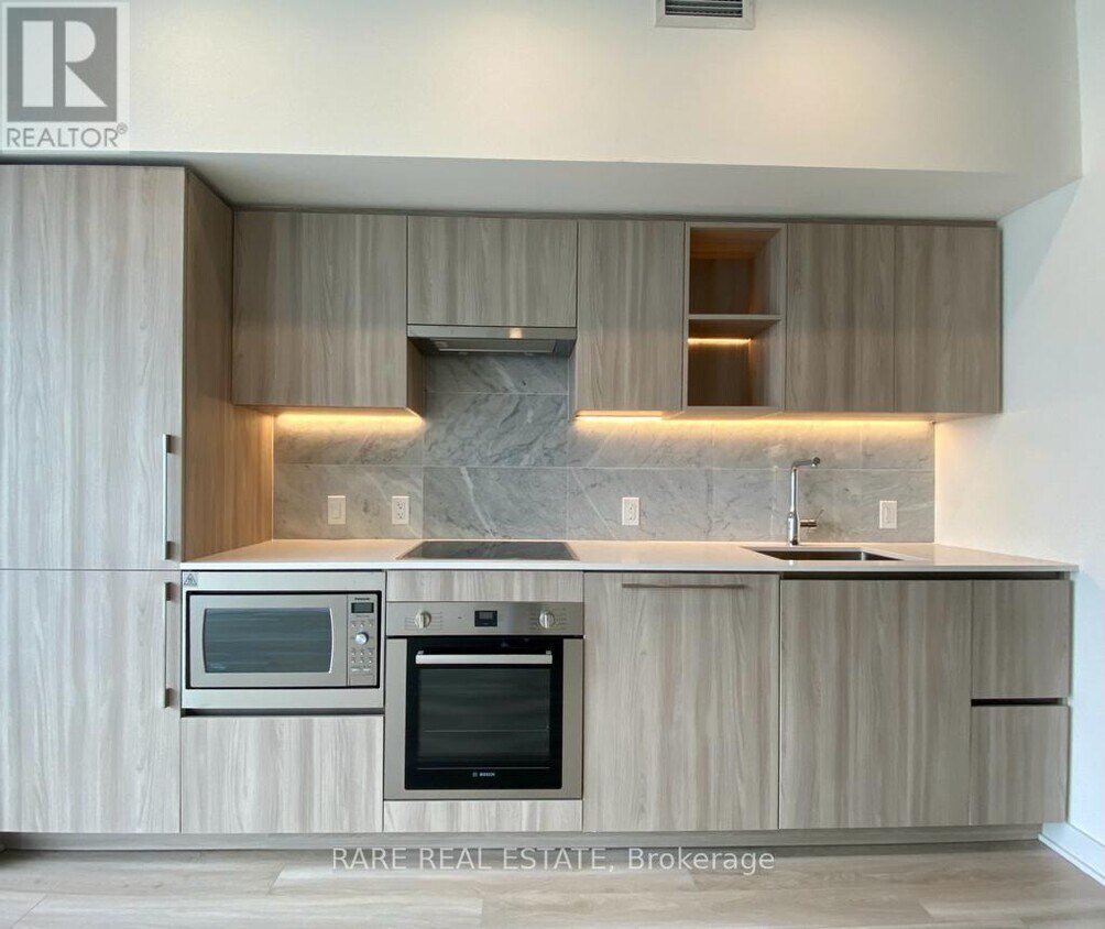 Photo principale - 19-3119 Bathurst St