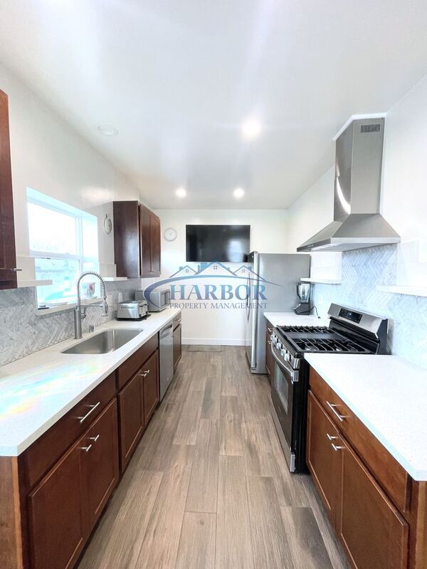 Foto del edificio - 646-646 W 19th St