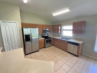 Foto del edificio - 16316 Dorman Rd