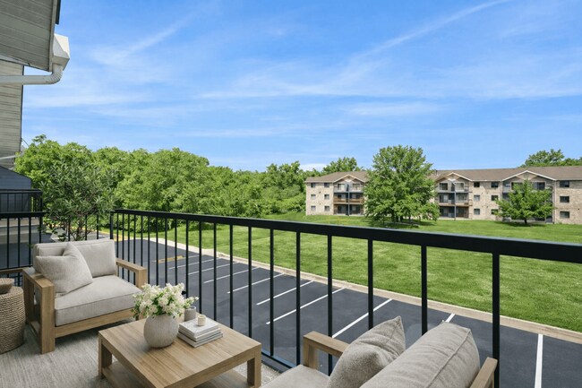 Foto del edificio - Champlin Drive & Elmcreek