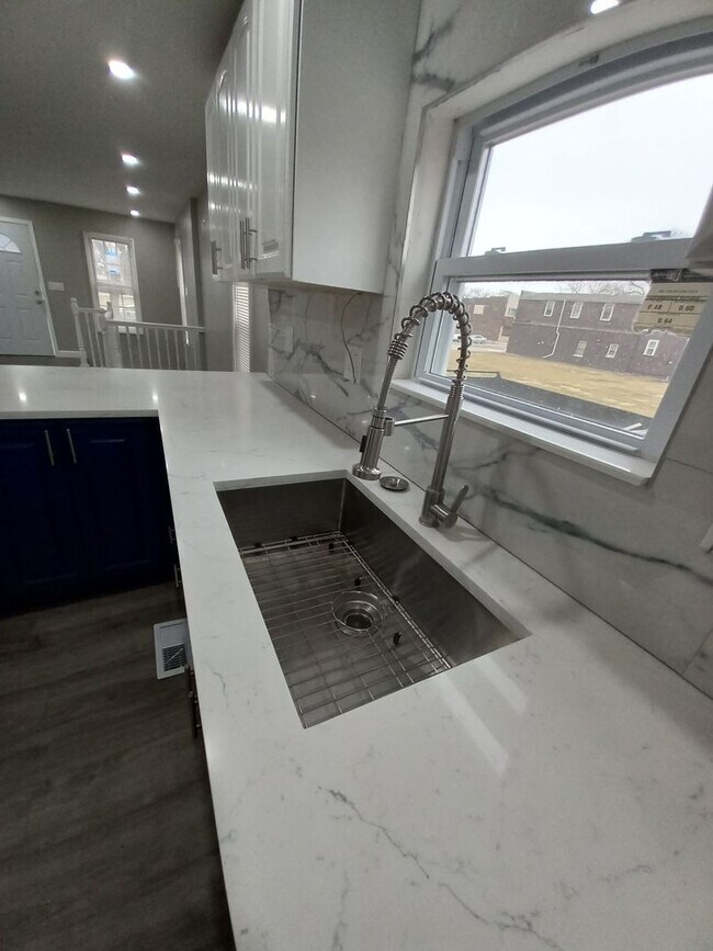 Foto del edificio - Beautifully Updated 3-Bedroom Home in East...