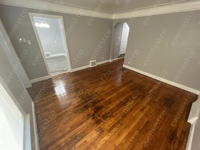 Foto del edificio - 13881 Carlisle St