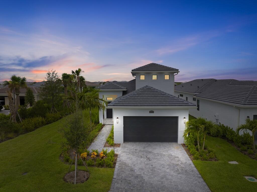 Primary Photo - 12442 SW Lunata Way