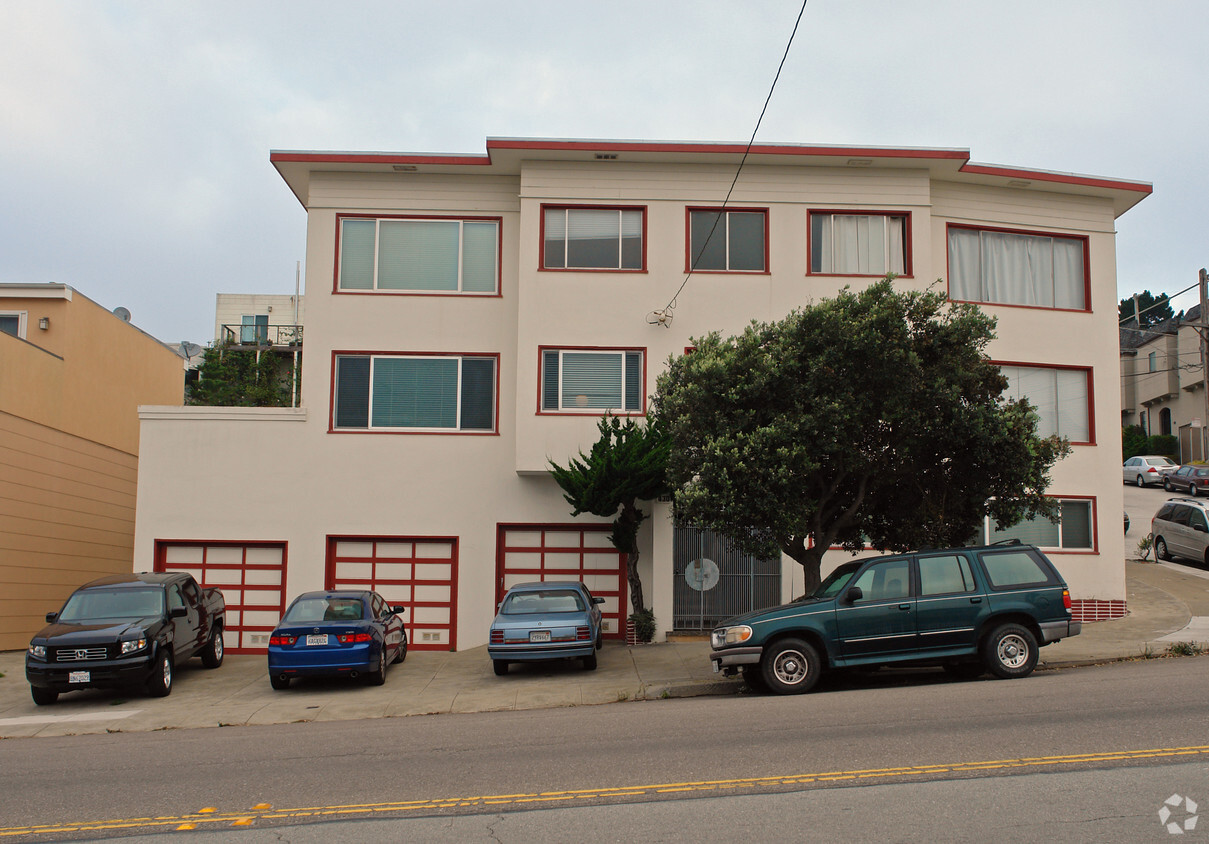 Building Photo - 430 Point Lobos Ave