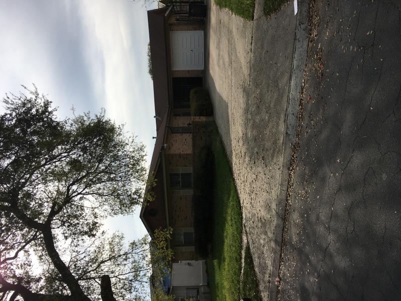 Primary Photo - 13218 Dwyer Blvd