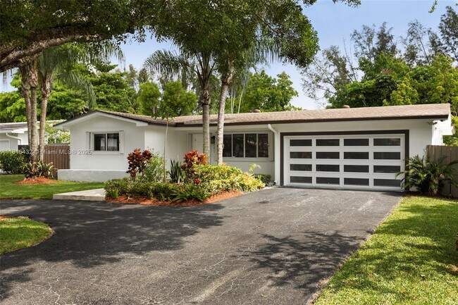 Building Photo - 6231 SW 58th St