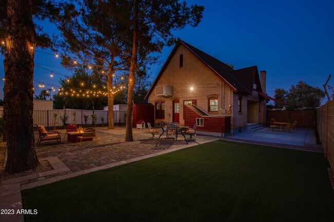 Building Photo - 3610 N 10th Pl