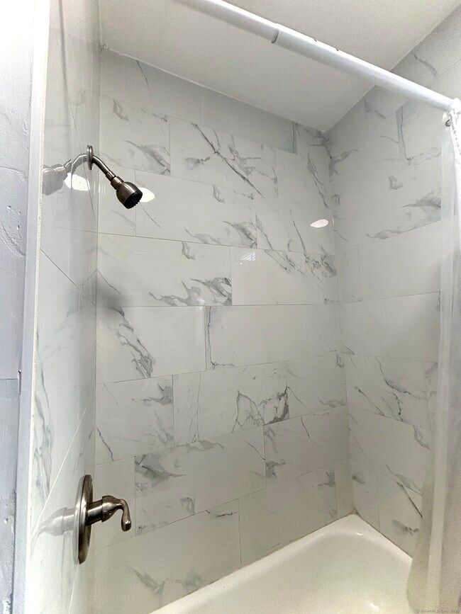 Building Photo - 57 Houston St