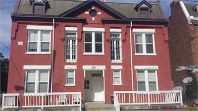Building Photo - 200 Wellford St