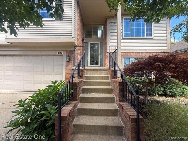 Building Photo - 3068 Bridlewood Dr