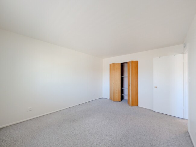 Foto del edificio - 801 S Dwyer Ave