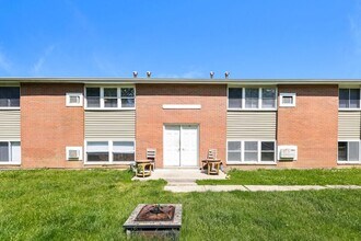 Building Photo - 3611-3625-3625 Charlotte Dr