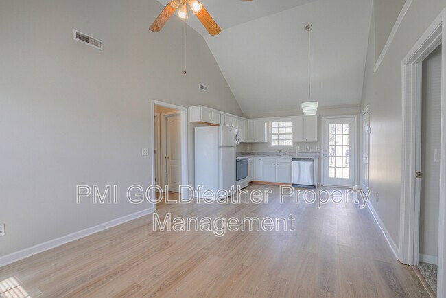 Building Photo - 4955 Camborne Cir
