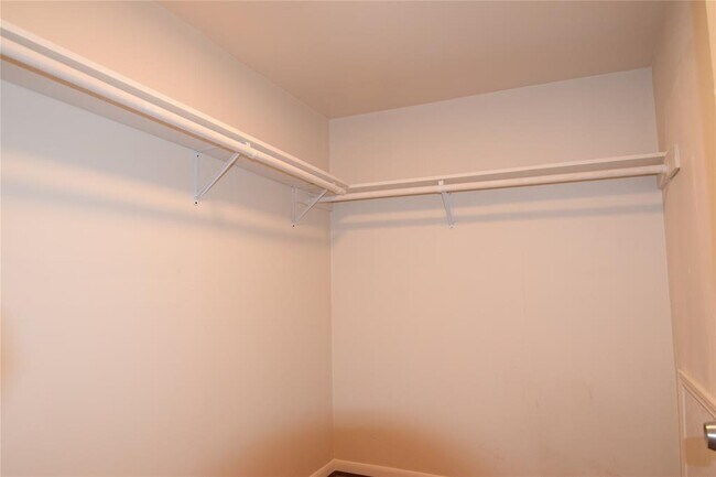 Building Photo - 1114 Danube St
