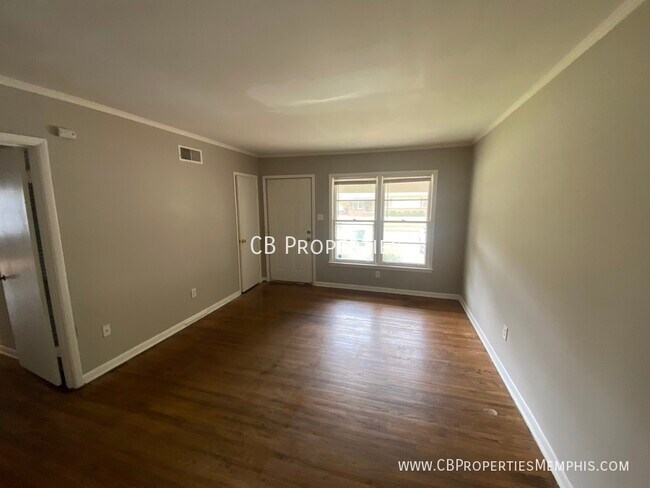 Building Photo - 1832 Tahiti Ln